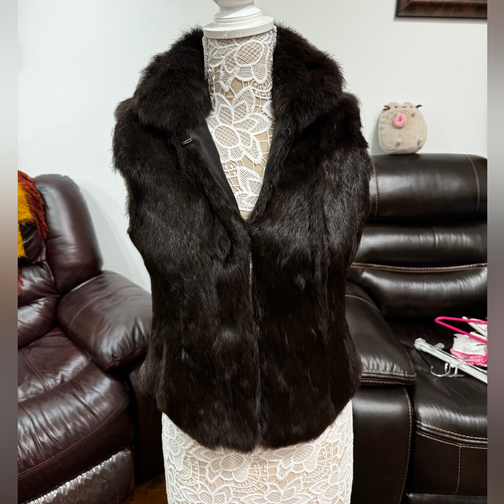 Calvin Klein 100% Genuine Rabbit Fur Vest, Pristine Condition, Size Xs